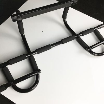 Türreck Test Premium Klimmzugstange Get Strong Sportastisch aufgebaut Gesamtansicht