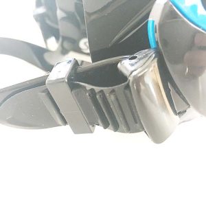 Taucherbrille Test Sportastisch Dive Under Verschluss Seite